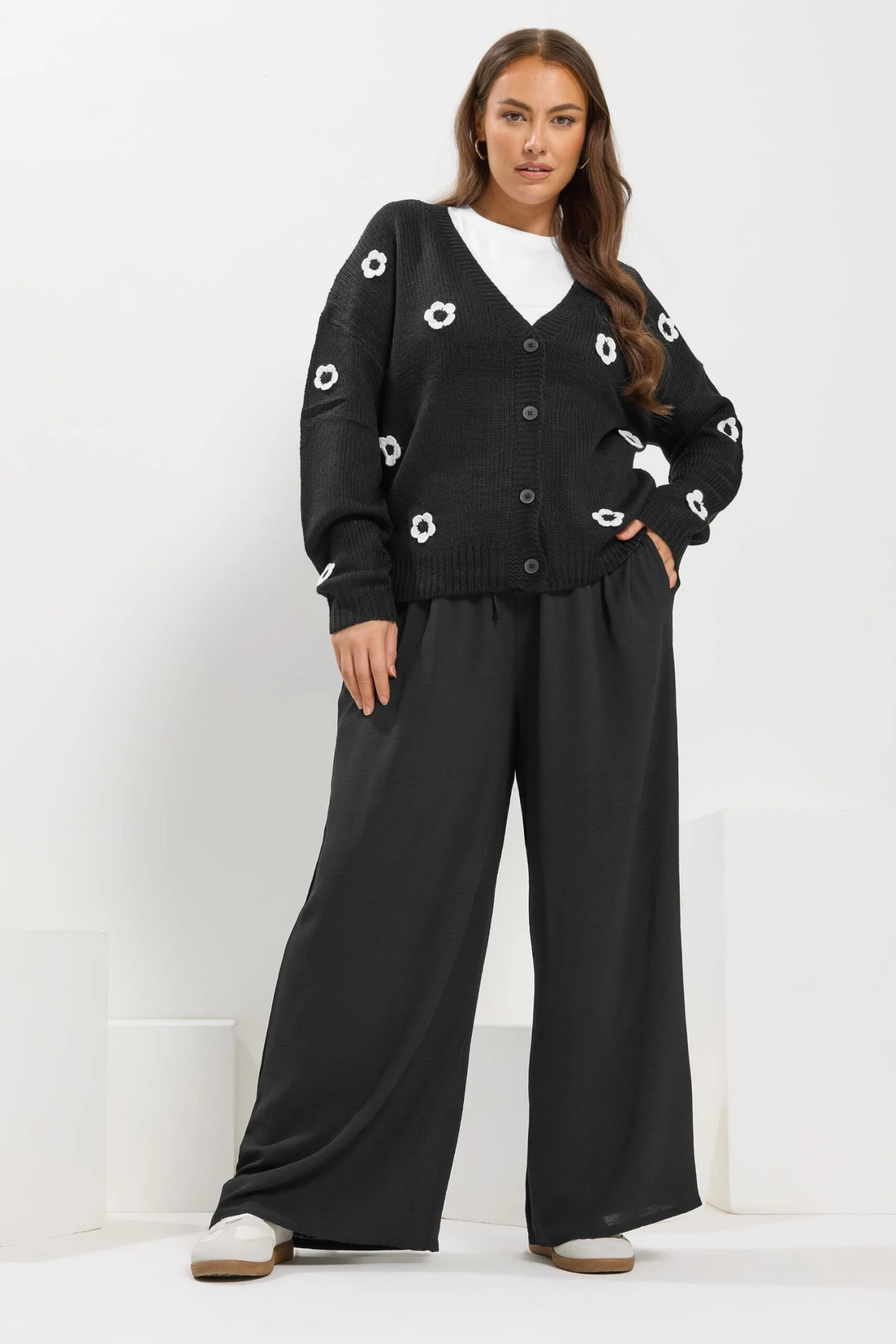 YOURS - Pantalon Noir Wide Leg En Sergé 4 YOURS - Pantalon Noir Wide Leg En Sergé – Image 2