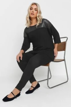 YOURS - Top Noir Manches Courtes à Sequins 10 YOURS - Top Noir Manches Courtes à Sequins -Evans Boutique a1fc2a24 2521 48 303842 D