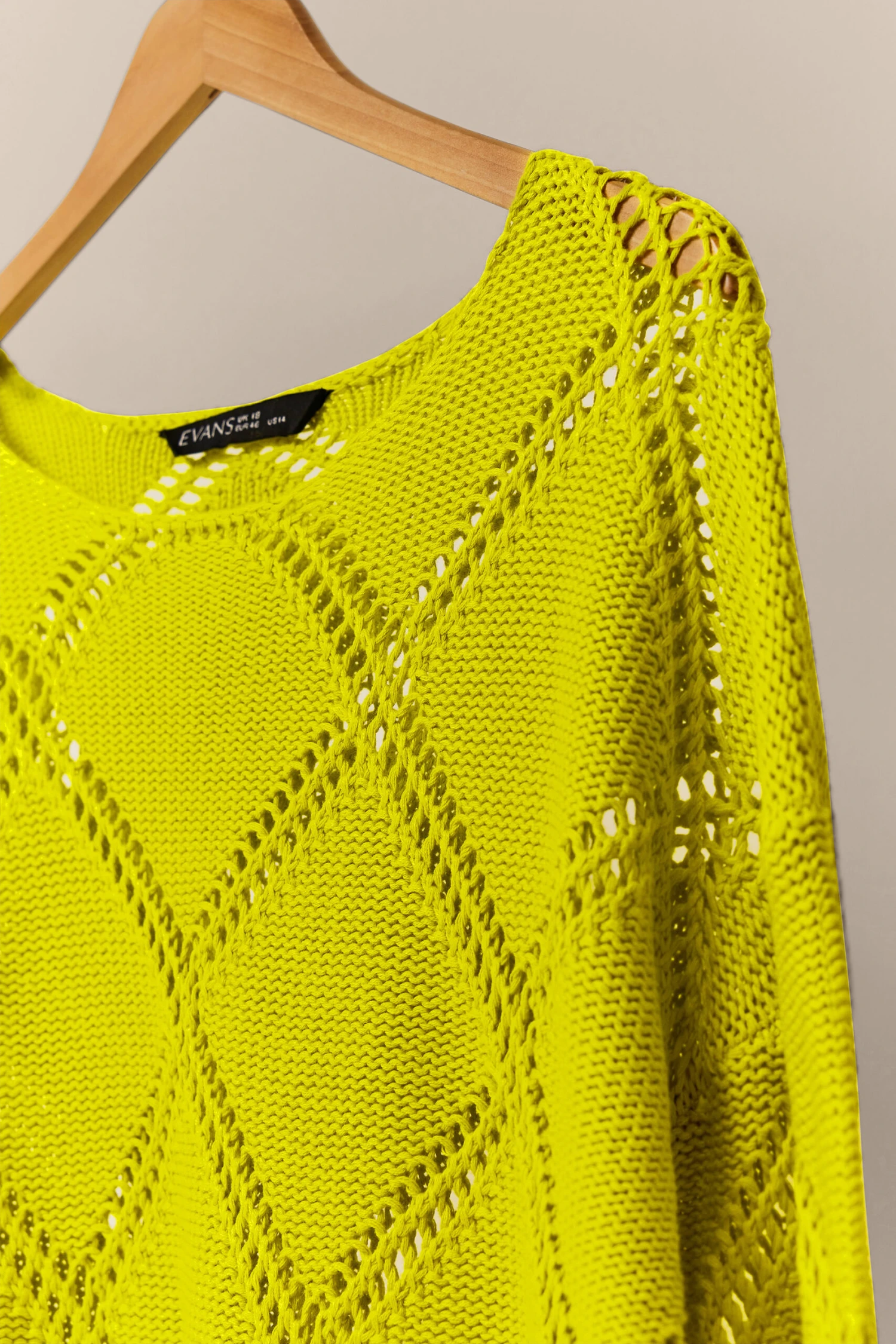 EVANS Curve Chartreuse Green Diamond Pointelle Jumper 9 EVANS Curve Chartreuse Green Diamond Pointelle Jumper – Image 7