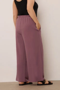 YOURS Curve Pantalon Large En Sergé Violet -Evans Boutique a505d6b4 87c0 41 310282 C