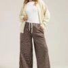 YOURS Curve Pantalon Large à Rayures Marron -Evans Boutique a5afd915 6e24 4d 310307 A