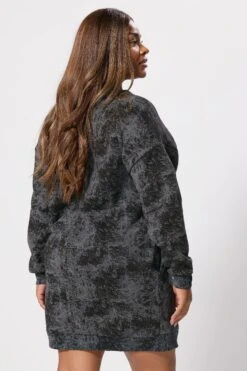 YOURS Curve Robe Sweat-shirt Noire Abstraite -Evans Boutique a6e3352e 3599 45 304007 C