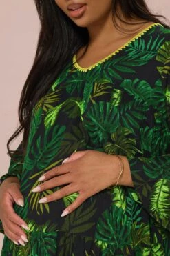 BUMP IT UP MATERNITY - Top Vert Feuilles De Palmier -Evans Boutique a70485b6 a03f 48 158476 D