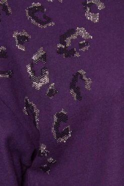 YOURS Curve Pull Doux Au Toucher à Imprimé Léopard Violet -Evans Boutique a84f6df2 bf9e 47 303874 Z