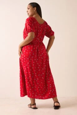YOURS Curve Robe Longue Rouge à Petites Fleurs Et Col Noué 9 YOURS Curve Robe Longue Rouge à Petites Fleurs Et Col Noué -Evans Boutique a9df6bc3 233b 47 270306 C