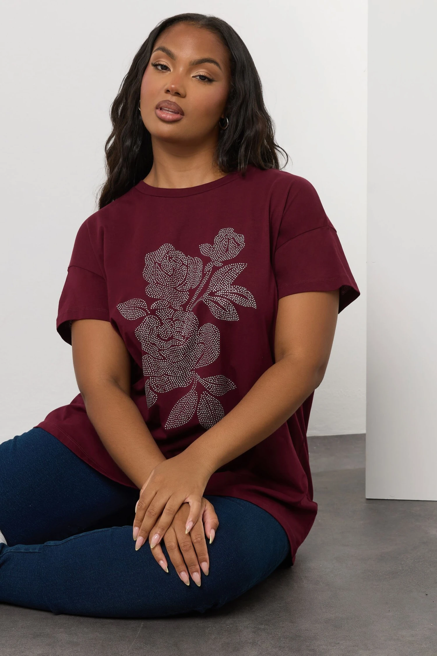 YOURS - Top Bordeaux Empiècement Floral Clouté 3 YOURS - Top Bordeaux Empiècement Floral Clouté