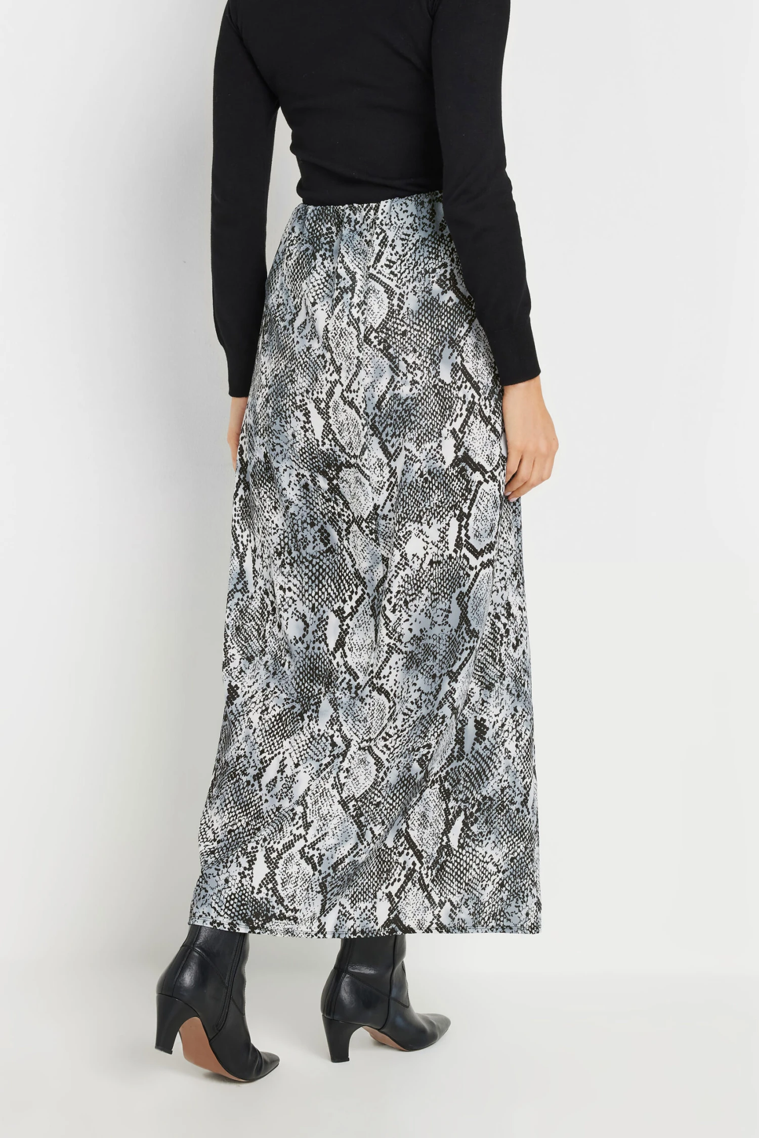 LTS Tall Grey Snake Print Slip-On Maxi Skirt 5 LTS Tall Grey Snake Print Slip-On Maxi Skirt – Image 3