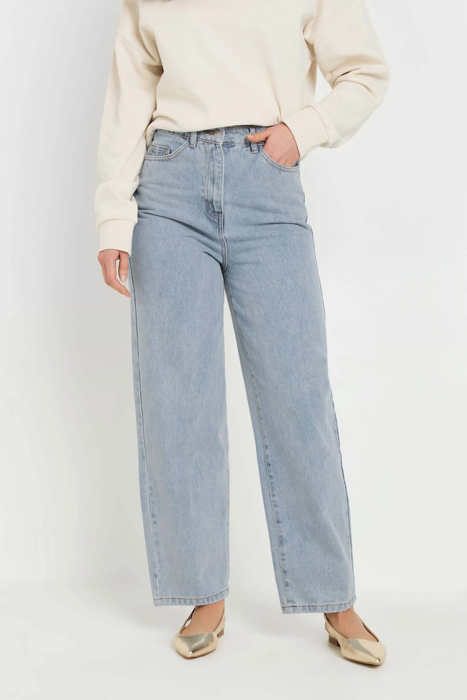 LTS Tall Light Blue Wash Barrel Leg Jeans 5 LTS Tall Light Blue Wash Barrel Leg Jeans – Image 3