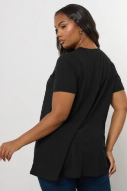 Top Noir Volanté Style Nervuré 10 Top Noir Volanté Style Nervuré -Evans Boutique afffe133 56ad 4b 191856 C