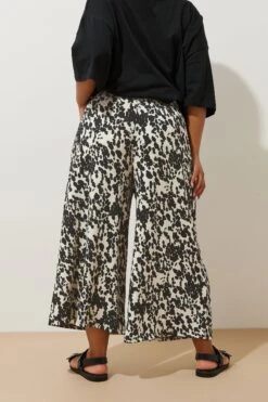 YOURS - Pantalon Jupe-Culotte Blanc Imprimé Vache -Evans Boutique b08be6b4 63cf 40 145278 C
