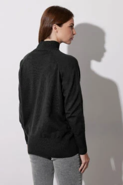 STAR Black Stud Embellished Raglan Jumper -Evans Boutique b1e5094b 600d 40 110608 C