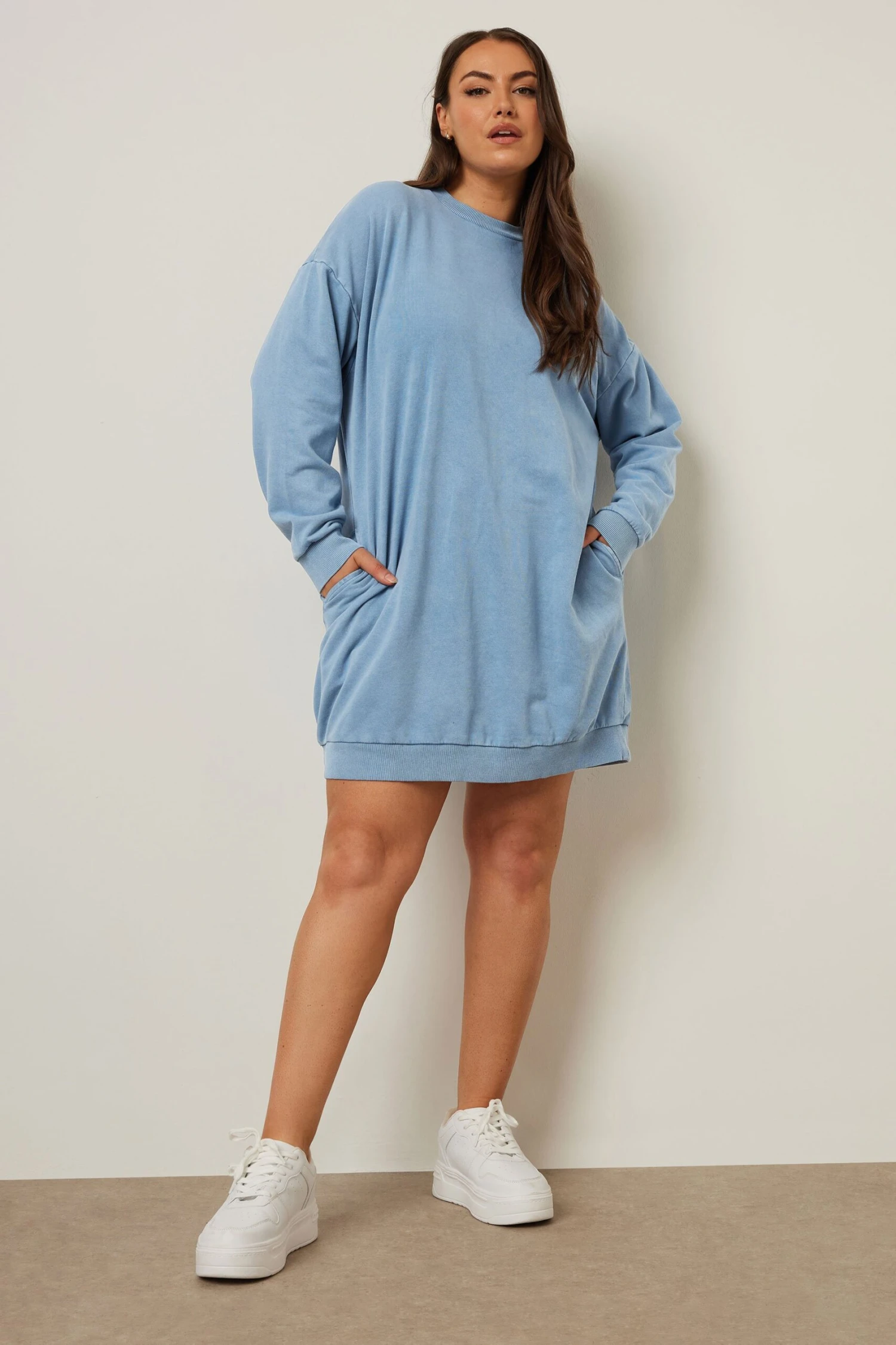 YOURS - Robe-Sweatshirt Bleu Ciel à Poches 4 YOURS - Robe-Sweatshirt Bleu Ciel à Poches – Image 2