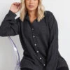 YOURS - Chemisier Noir Texturé Boutons à Strass 2 YOURS - Chemisier Noir Texturé Boutons à Strass -Evans Boutique b29547fc 9c80 47 321943 A