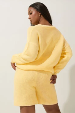 LIMITED COLLECTION - Pull Jaune Texturé En Maille 9 LIMITED COLLECTION - Pull Jaune Texturé En Maille -Evans Boutique b2c8a8ab 7e80 43 216653 C