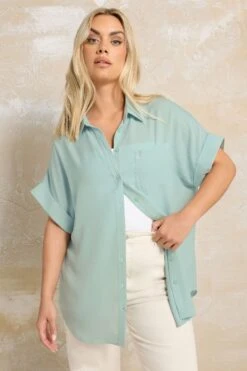 YOURS - Chemisier Oversize Boutonné Bleu Turquoise Pastel 10 YOURS - Chemisier Oversize Boutonné Bleu Turquoise Pastel -Evans Boutique b457d2da 5f16 43 175175 D