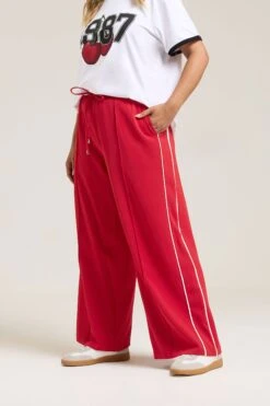 YOURS Curve Pantalon Large à Rayures Latérales Rouges