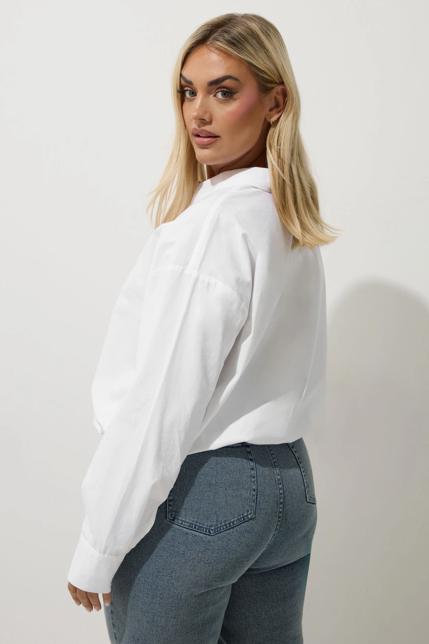 LIMITED COLLECTION - Chemisier Blanc à Boutons En Coton 5 LIMITED COLLECTION - Chemisier Blanc à Boutons En Coton – Image 3