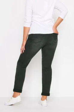 M&Co Black Washed Boyfriend Jeans 9 M&Co Black Washed Boyfriend Jeans -Evans Boutique b8205904 3ef6 46 501530 C