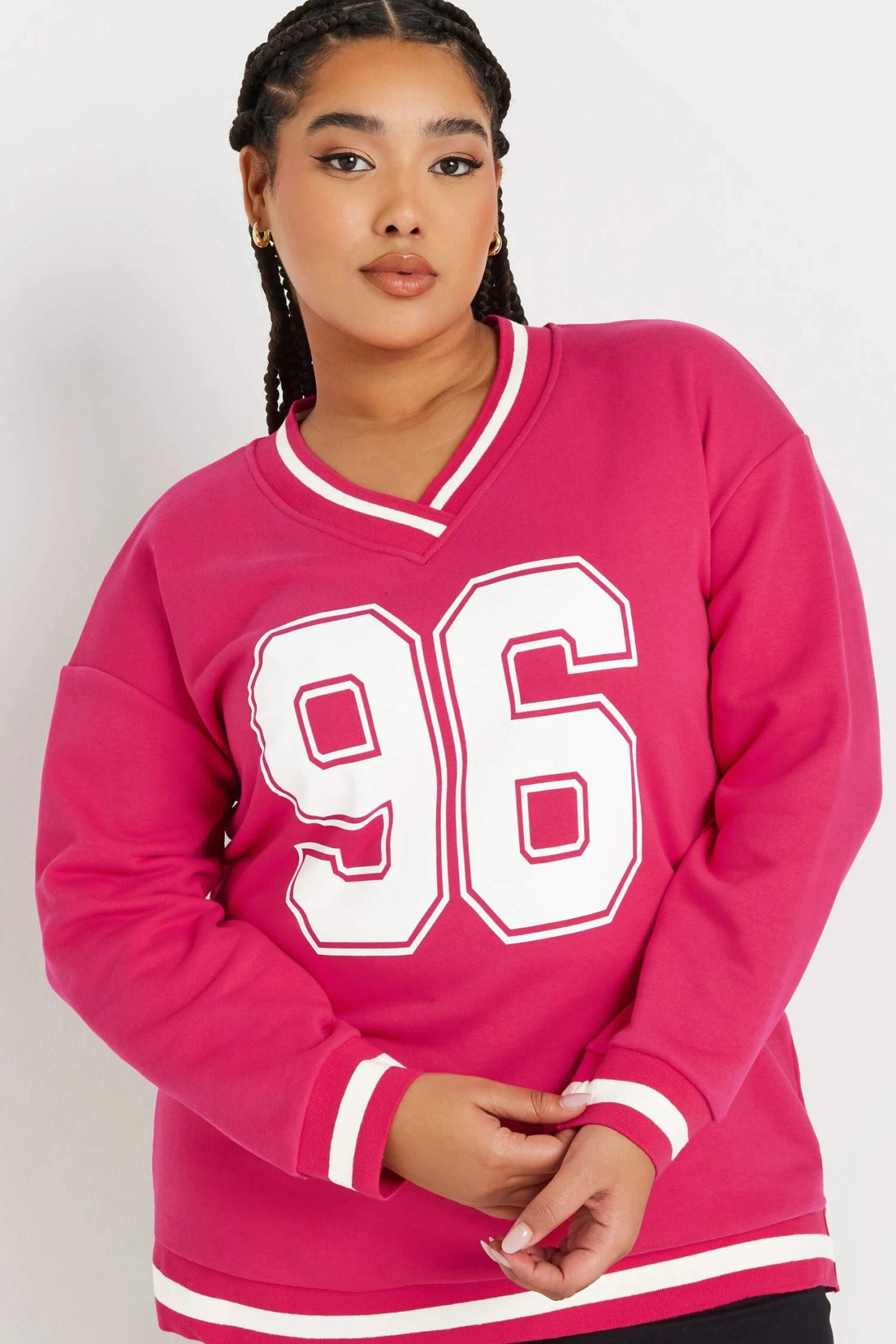 YOURS - Sweatshirt Varsity Rose Bonbon '96' 6 YOURS - Sweatshirt Varsity Rose Bonbon '96' – Image 4