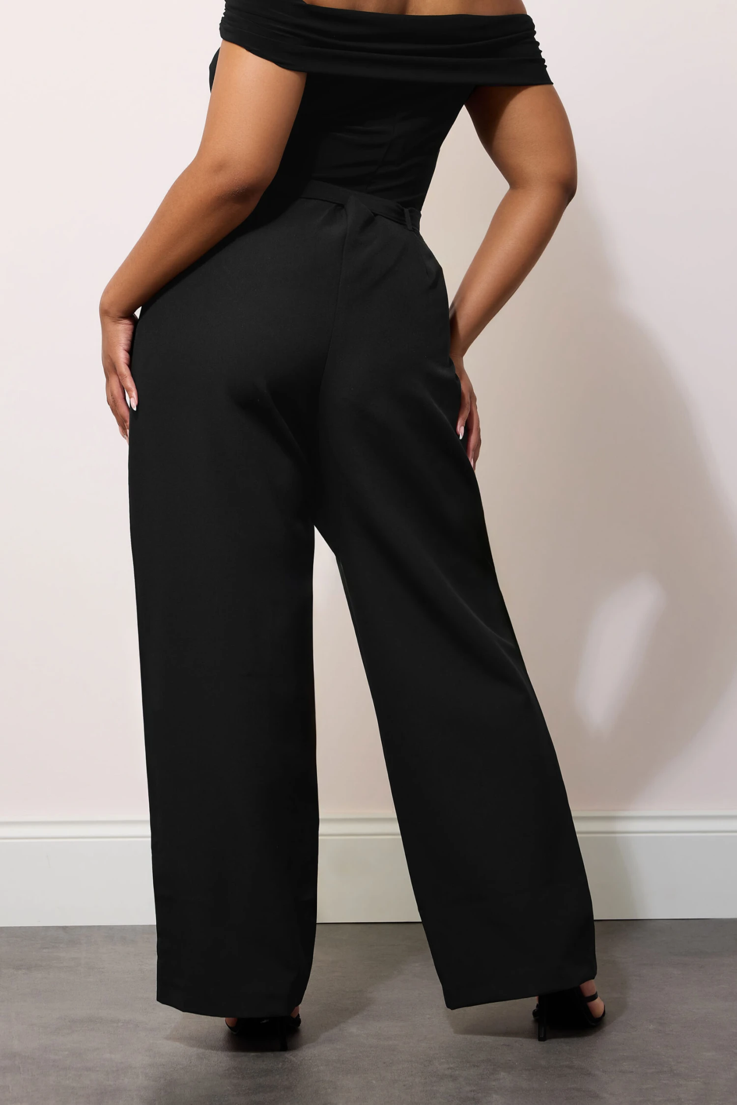 YOURS LONDON - Pantalon Noir Wide Leg à Ceinture 6 YOURS LONDON - Pantalon Noir Wide Leg à Ceinture – Image 4