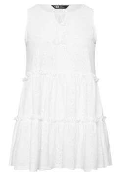 YOURS - Top Blanc Broderie Anglaise Volanté Smocké -Evans Boutique b9a72488 0f3a 49 322575 X