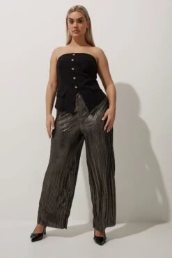 LIMITED COLLECTION - Pantalon Métallique Plissé Marron Coupe Wide Leg 9 LIMITED COLLECTION - Pantalon Métallique Plissé Marron Coupe Wide Leg -Evans Boutique bbe274d0 84c6 45 216297 B