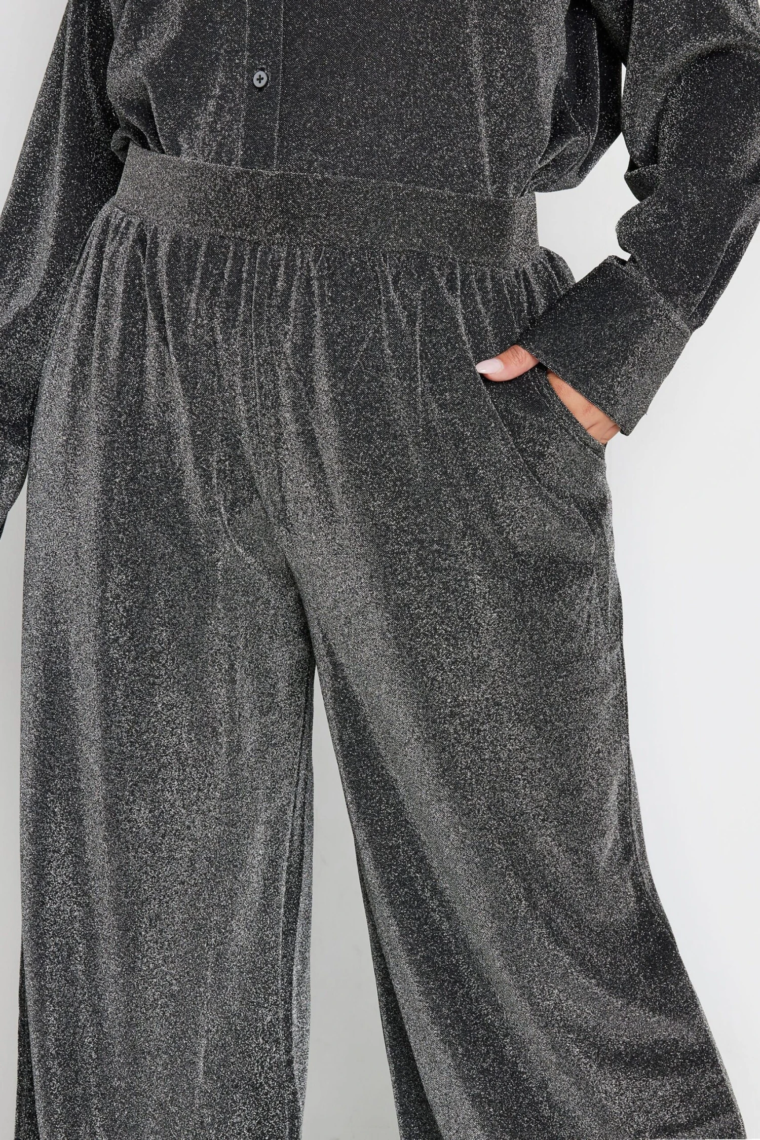 YOURS - Pantalon Argenté Métallique Coupe Wide Leg 6 YOURS - Pantalon Argenté Métallique Coupe Wide Leg – Image 4