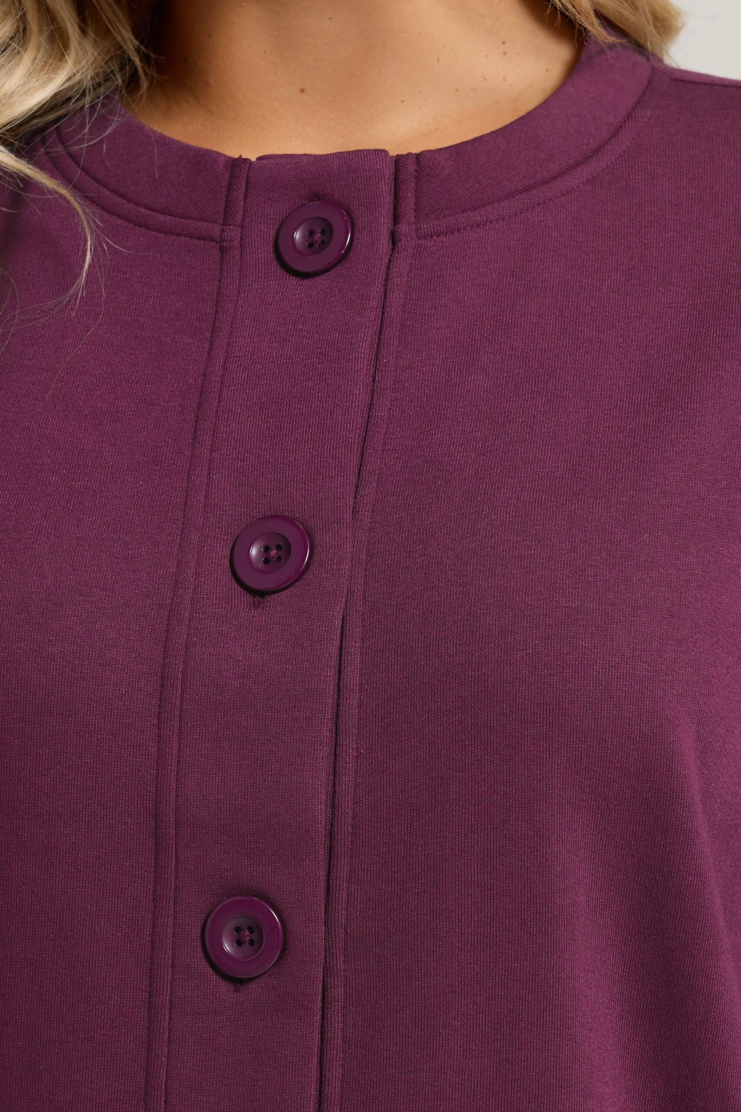 YOURS Curve Cardigan à Boutons Bordeaux Rouge 6 YOURS Curve Cardigan à Boutons Bordeaux Rouge – Image 4