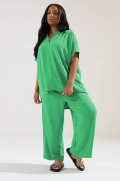 YOURS Curve Pantalon Large Vert YOURS Curve à Taille Nouée 9 YOURS Curve Pantalon Large Vert YOURS Curve à Taille Nouée -Evans Boutique bc8bf911 e9c0 43 175242 B