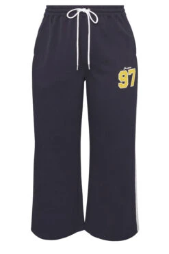 LIMITED COLLECTION Pantalon De Jogging Large Bleu Marine Curve '97' Varsity 12 LIMITED COLLECTION Pantalon De Jogging Large Bleu Marine Curve '97' Varsity -Evans Boutique c00e2138 d703 45 216910 X