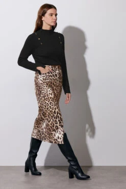 STAR Beige Brown Denim Leopard Print Midi Skirt 10 STAR Beige Brown Denim Leopard Print Midi Skirt -Evans Boutique c068f2c1 0d1a 4c 110705 A