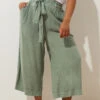 YOURS - Pantalon Jupe-Culotte Chambray Vert Kaki 2 YOURS - Pantalon Jupe-Culotte Chambray Vert Kaki -Evans Boutique c1726e53 e991 43 145190 A