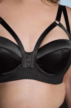 PLAYFUL PROMISES Soutien-gorge Balconnet à Armatures Candace Noir -Evans Boutique c1d6d291 79c4 47 147333 E