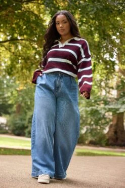 YOURS Curve Pull Col Rugby Rayé Rouge -Evans Boutique c1f0d40e 5c00 47 280710 L1