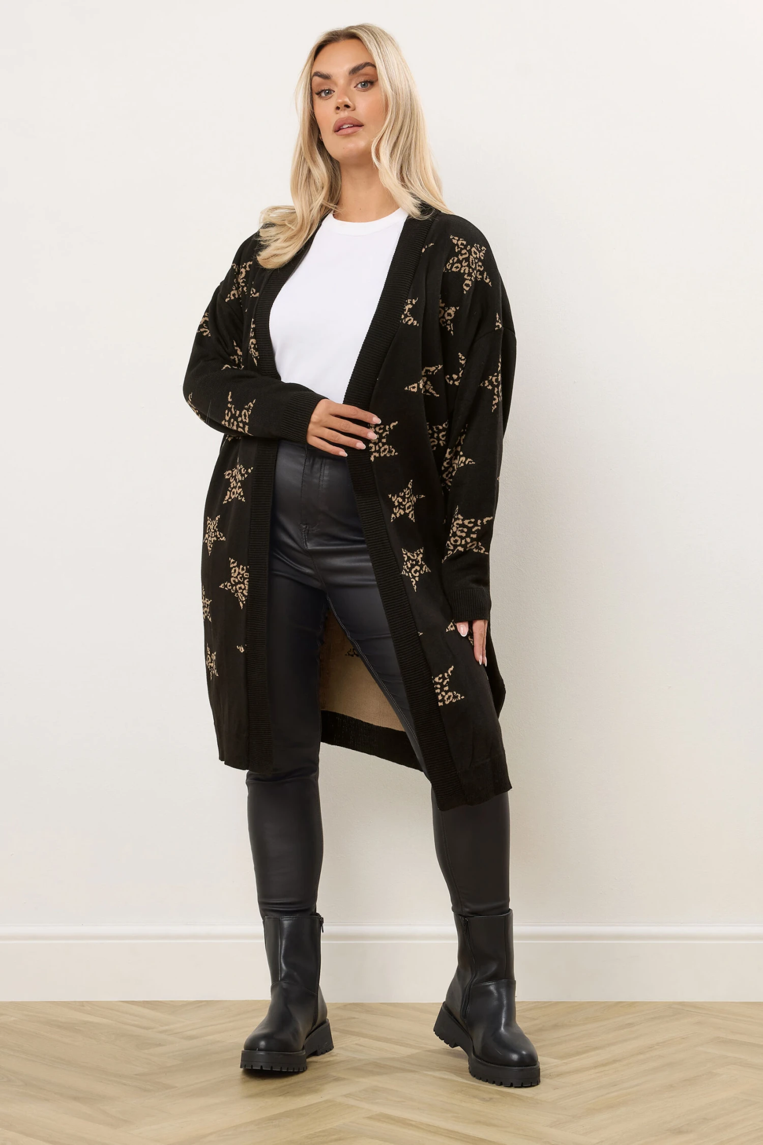 YOURS Curve Cardigan Midi Noir à Imprimé Léopard Et étoiles 3 YOURS Curve Cardigan Midi Noir à Imprimé Léopard Et étoiles