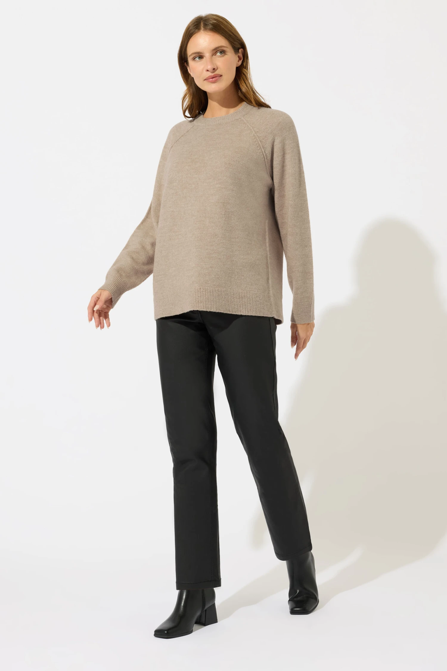 M&Co Ivory White Raglan Jumper 5 M&Co Ivory White Raglan Jumper – Image 3