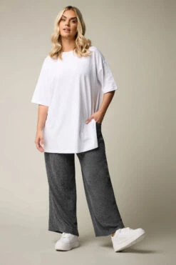 YOURS - Pantalon Wide Leg Gris Charbonnux Texturé à Poches 9 YOURS - Pantalon Wide Leg Gris Charbonnux Texturé à Poches -Evans Boutique c8c1716d bfb6 4a 304012 A