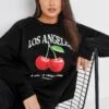 YOURS - Sweatshirt Noir 'Los Angeles' Cerises Manches Longues 1 YOURS - Sweatshirt Noir 'Los Angeles' Cerises Manches Longues -Evans Boutique ca129e67 9ddd 41 126669 A