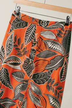 EVANS Curve Rust Orange Leaf Print Linen Midi Skirt -Evans Boutique ca16dbf7 9bac 49 615495 P3