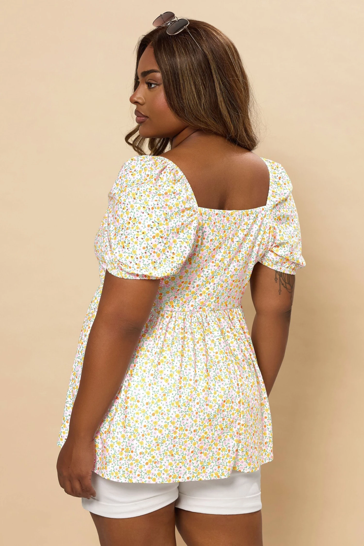 YOURS - Top Floral Smocké Orangé Manches Courtes 5 YOURS - Top Floral Smocké Orangé Manches Courtes – Image 3