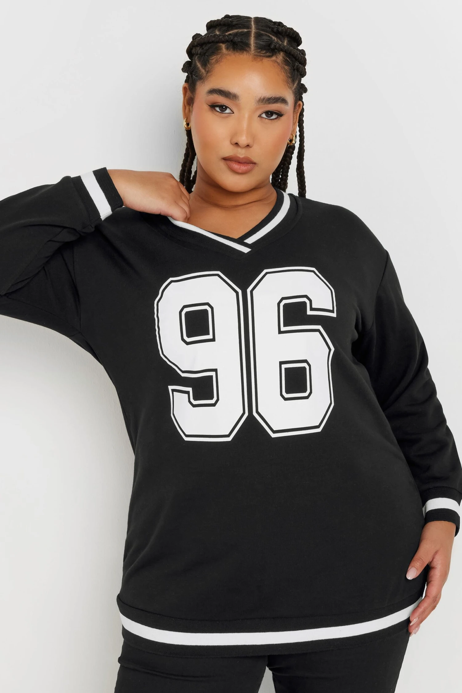 YOURS - Sweatshirt Varsity Noir & Blanc '96' 3 YOURS - Sweatshirt Varsity Noir & Blanc '96'