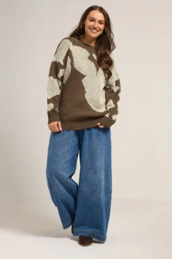 YOURS Curve Pull En Maille Marron à Fleurs Floues -Evans Boutique cff7fc0e 567b 40 280520 B