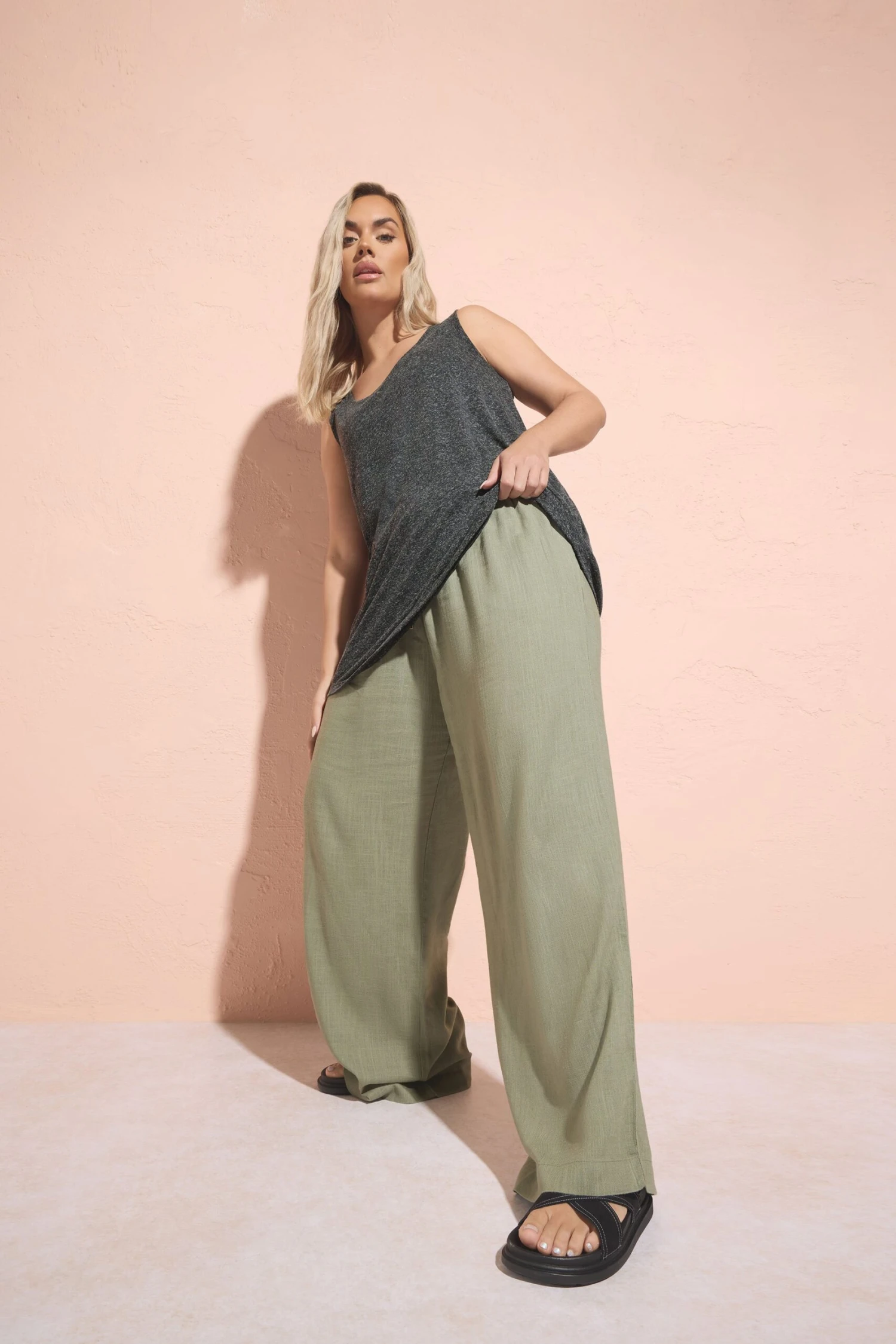 YOURS - Pantalon Vert Olive Plissé En Lin 3 YOURS - Pantalon Vert Olive Plissé En Lin