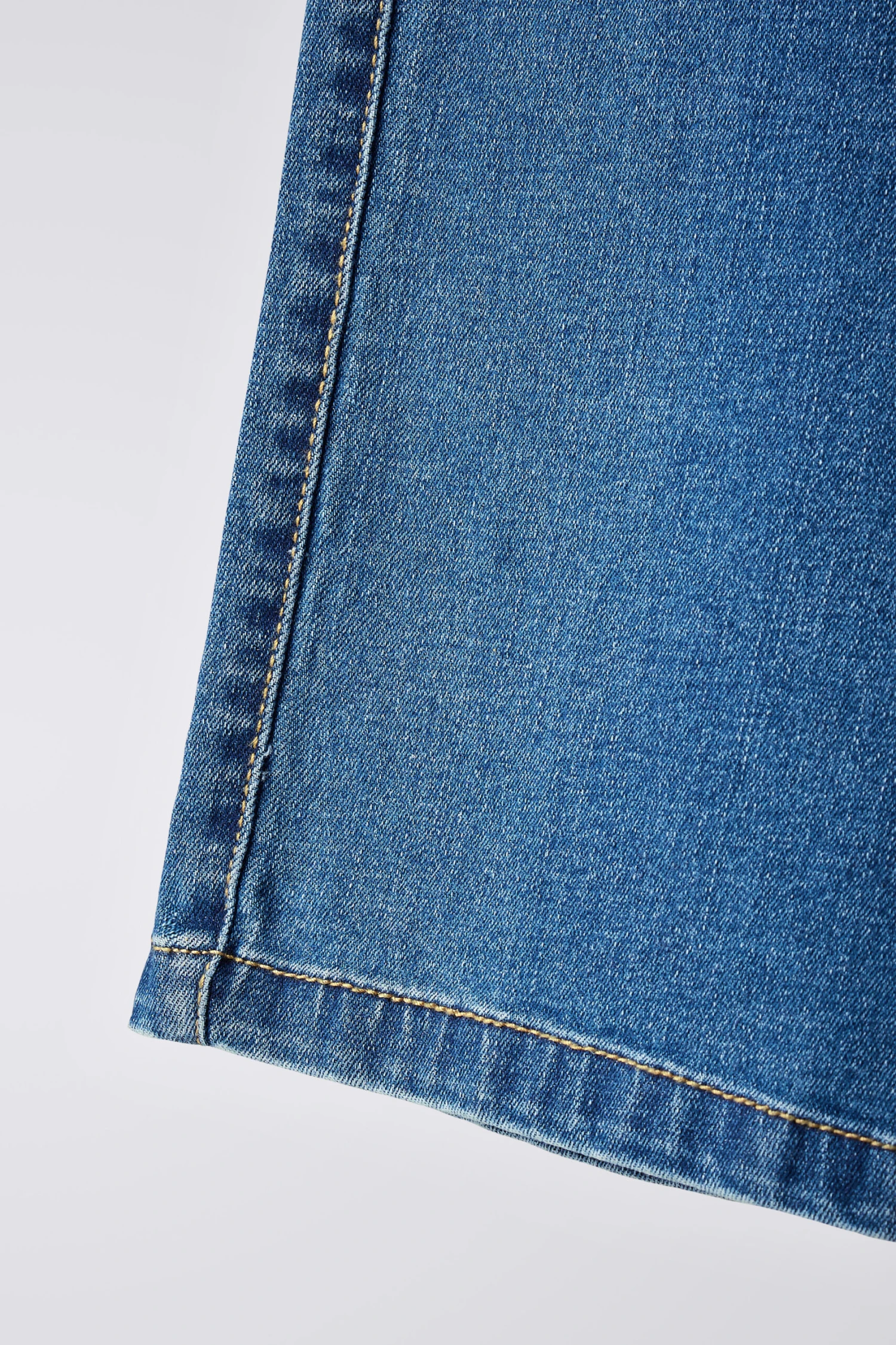 EVANS Curve Blue Mid Wash Straight Leg Jeans 10 EVANS Curve Blue Mid Wash Straight Leg Jeans – Image 8