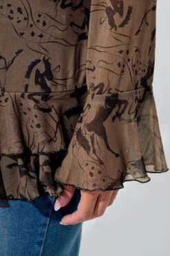 LIMITED COLLECTION Chemisier En Maille à Imprimé Cheval Marron 10 LIMITED COLLECTION Chemisier En Maille à Imprimé Cheval Marron -Evans Boutique d36b0886 19f4 4e 216770 D