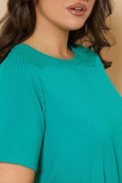 YOURS - Top Bleu Sarcelle Nervuré Volanté à Manches Courtes 10 YOURS - Top Bleu Sarcelle Nervuré Volanté à Manches Courtes -Evans Boutique d5cbe28d ab25 4f 322589 D