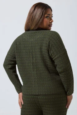 LIMITED COLLECTION Curve Cardigan Curve Kaki Vert Boucle 9 LIMITED COLLECTION Curve Cardigan Curve Kaki Vert Boucle -Evans Boutique d67a9dfb 65e0 48 216997 C