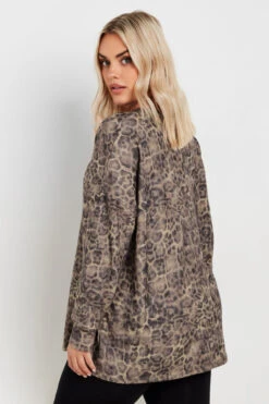 YOURS - Sweatshirt Marron Design Léopard Manches Longues -Evans Boutique d8807dc0 6a3e 48 322185 C