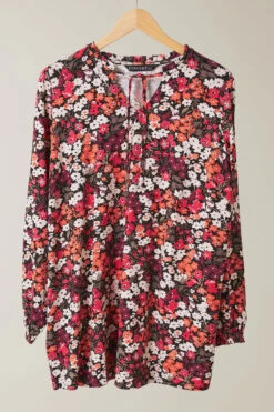 EVANS Curve Orange Ditsy Floral Tie Neck Top 12 EVANS Curve Orange Ditsy Floral Tie Neck Top -Evans Boutique d8e5d15d 62c4 4f 615711 P