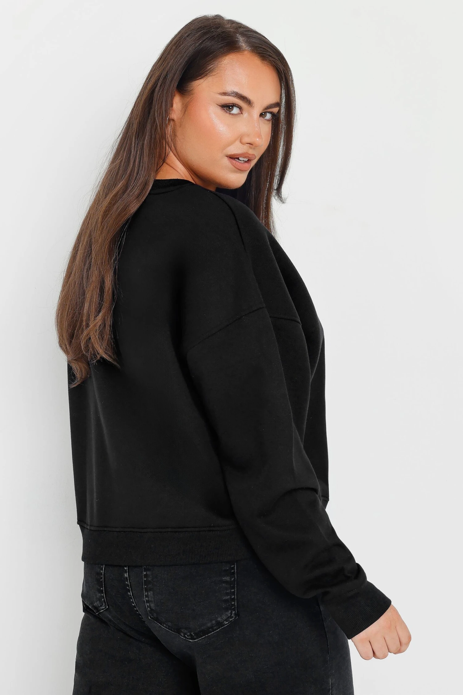 YOURS - Sweatshirt Noir 'Los Angeles' Cerises Manches Longues 6 YOURS - Sweatshirt Noir 'Los Angeles' Cerises Manches Longues – Image 4